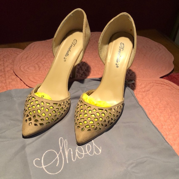 Sexy suede heels! - Picture 5 of 5